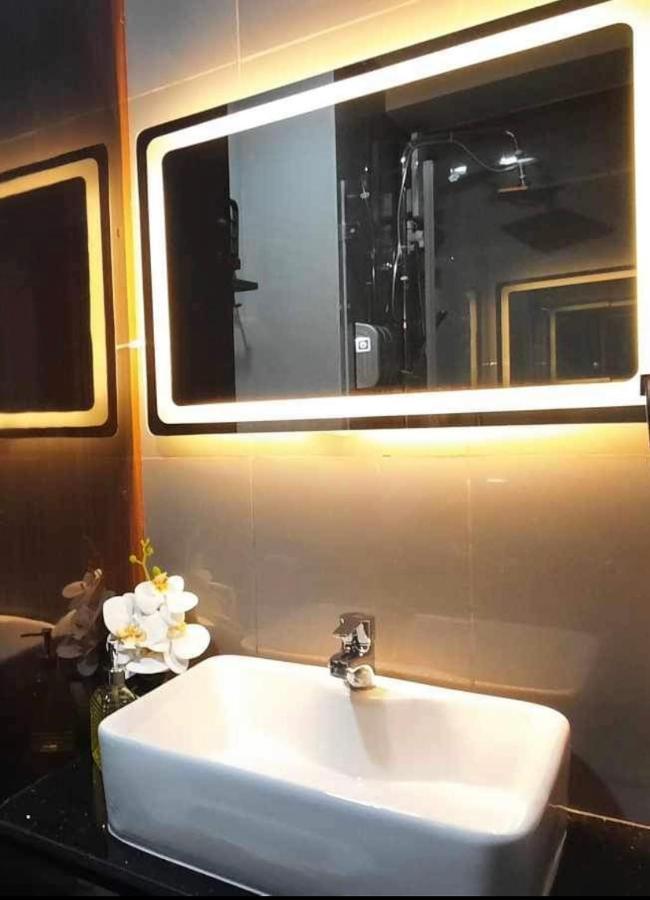 Air Luxury Makati Cbd With Balcony Appartement Manilla Buitenkant foto