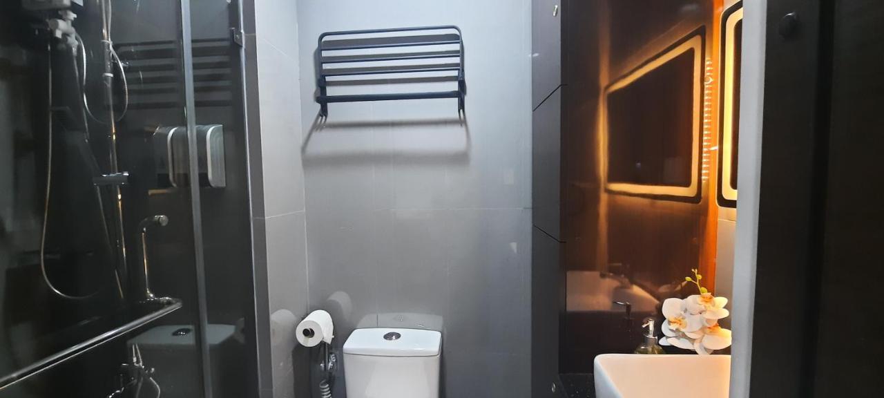 Air Luxury Makati Cbd With Balcony Appartement Manilla Buitenkant foto